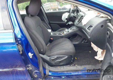 2015 Chrysler 200 Limited из США, поврежденный, VIN 1C3CCCAB2FN562522